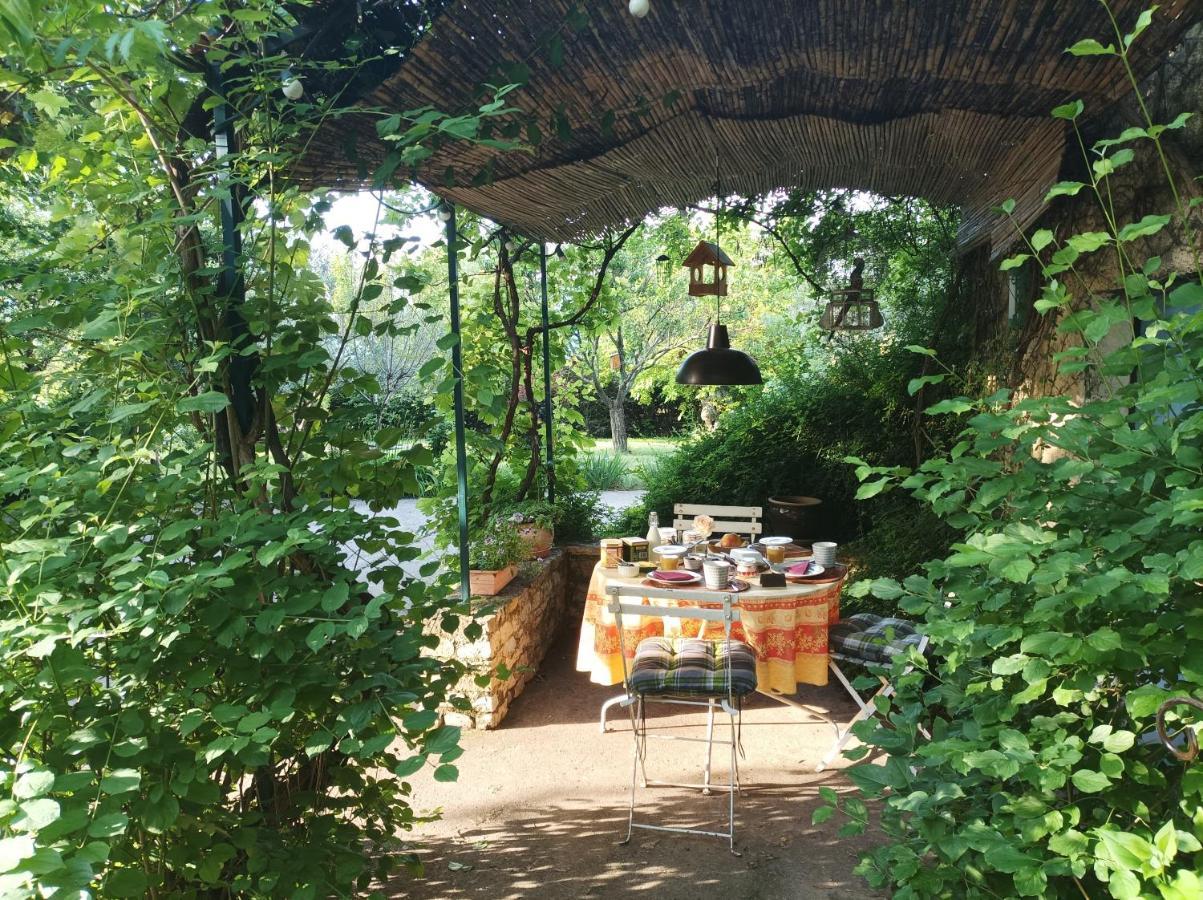 Campagne De Pre Grand Bed & Breakfast Saint-Étienne-les-Orgues Exterior foto